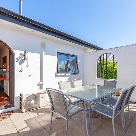 Lakefront Villa - Waitahanui Holiday Home المظهر الخارجي الصورة