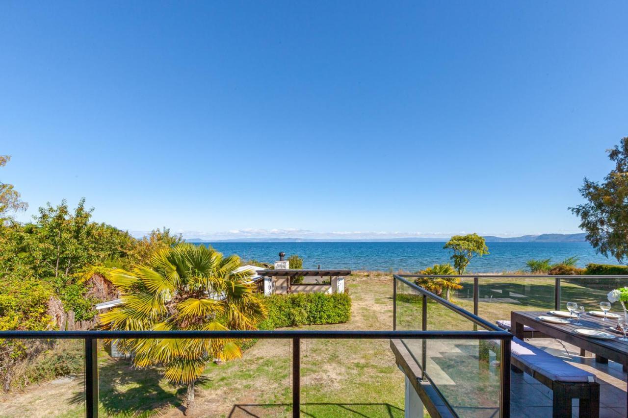 Lakefront Villa - Waitahanui Holiday Home المظهر الخارجي الصورة